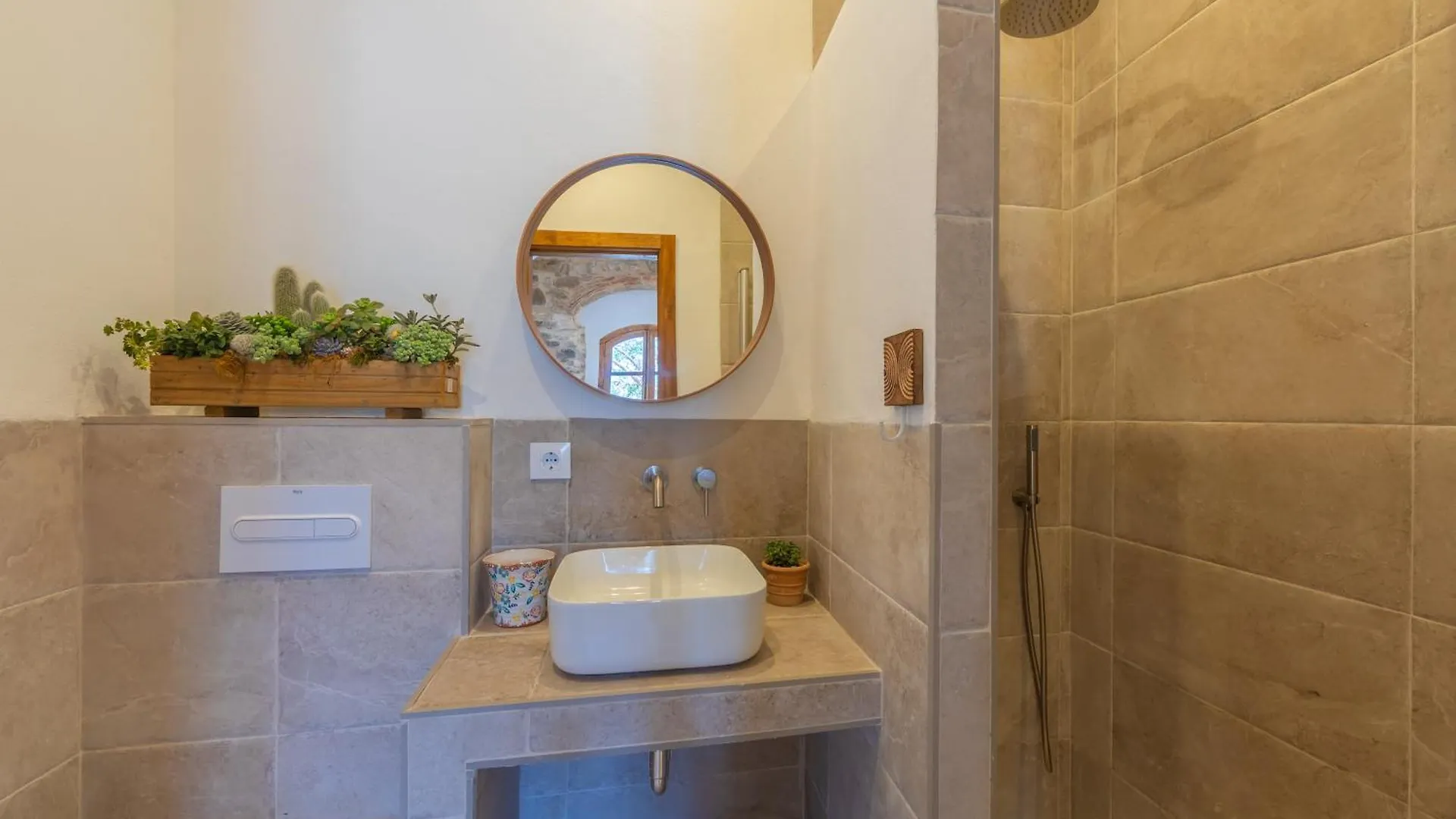 Atico De Aqui No Me Muevo Apartamento Tarifa
