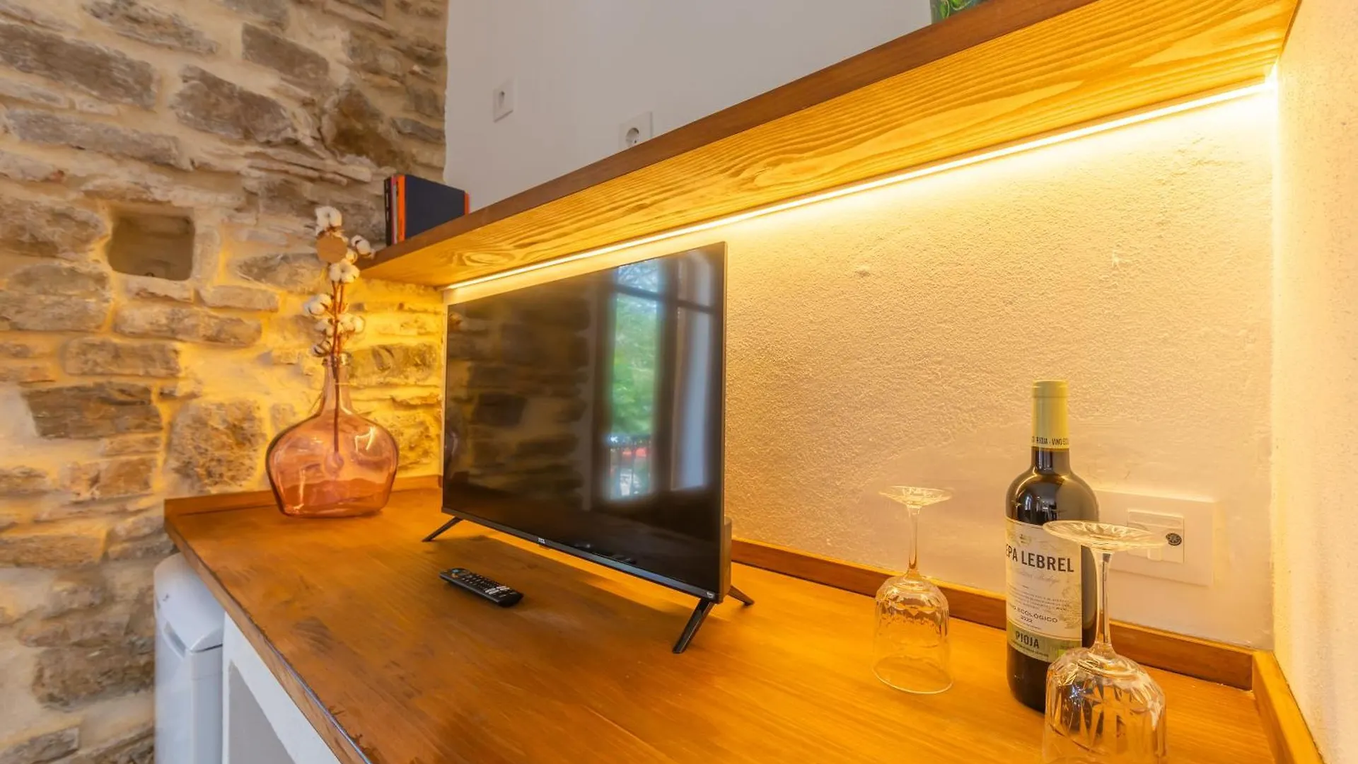 Atico De Aqui No Me Muevo Apartamento Tarifa