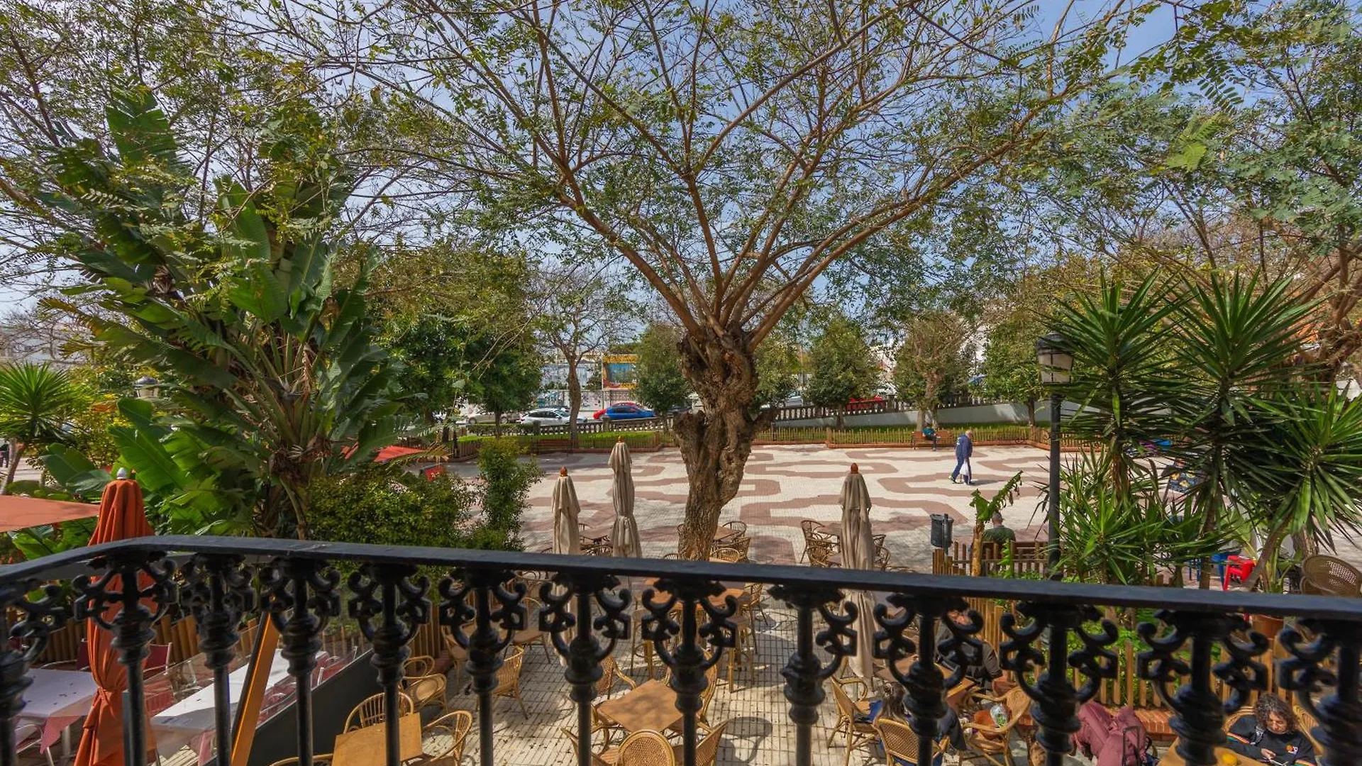 Atico De Aqui No Me Muevo Apartamento Tarifa