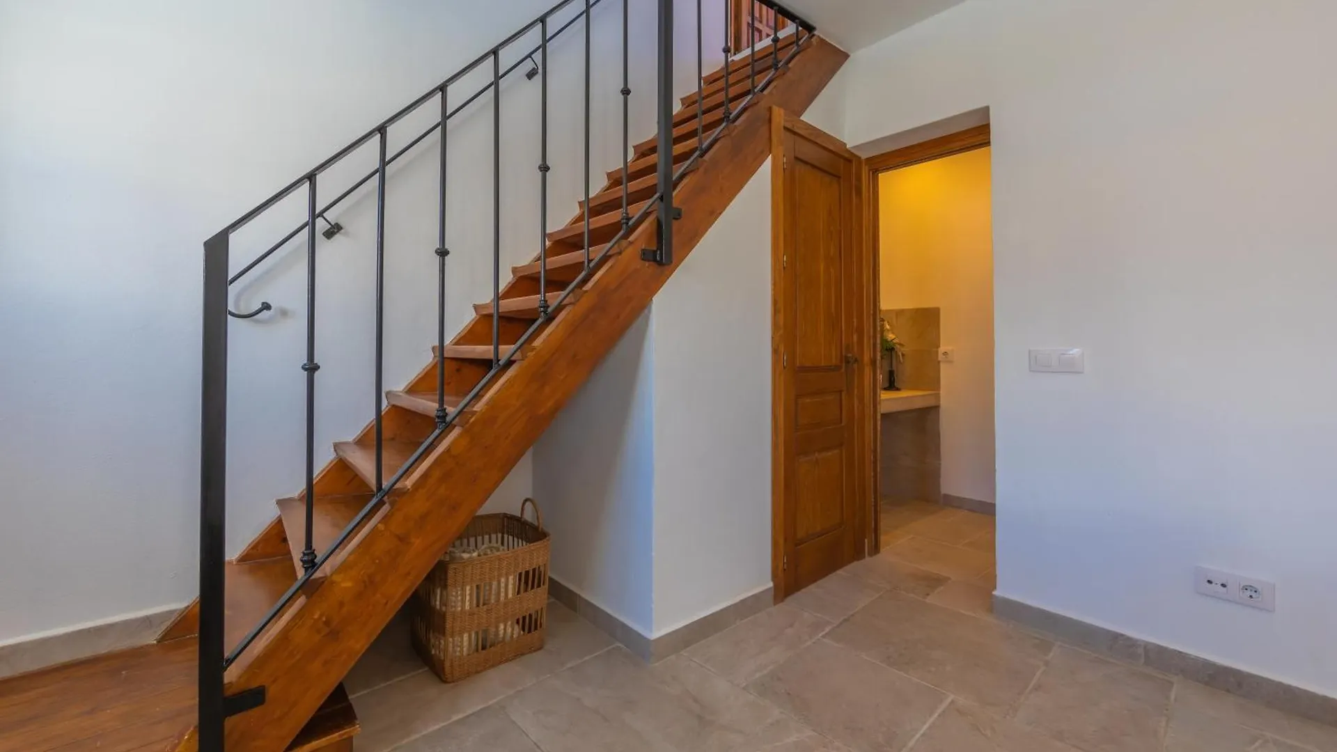 Atico De Aqui No Me Muevo Apartamento Tarifa