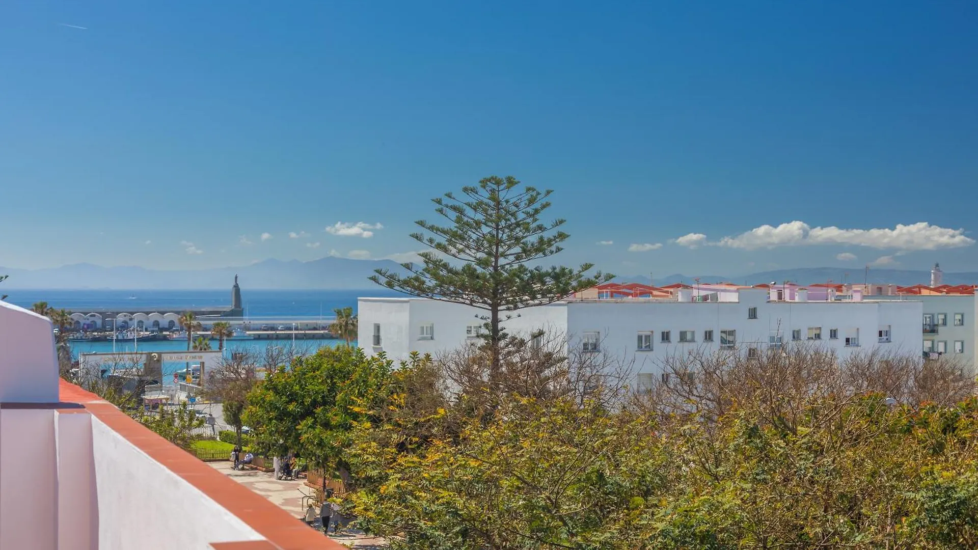 Atico De Aqui No Me Muevo Apartamento Tarifa